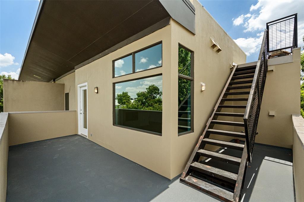 Dwelling At Munger Condos - Residential