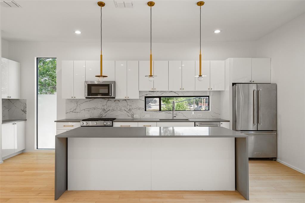 Dwelling At Munger Condos - Residential