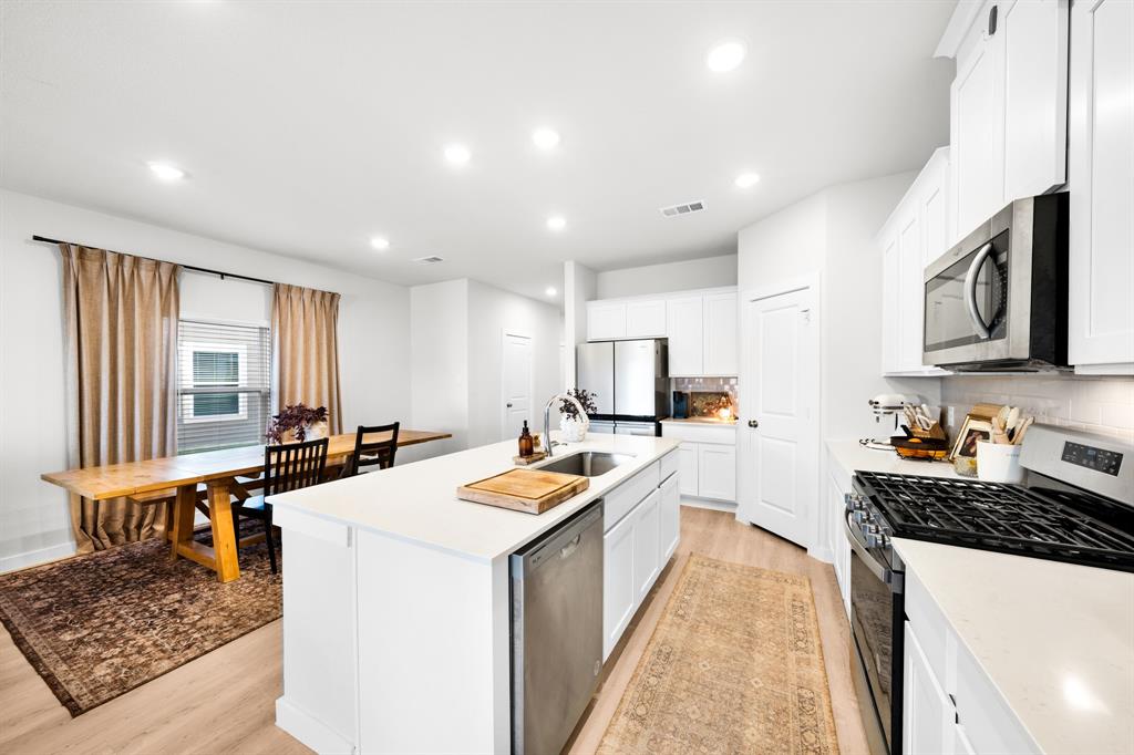 Ambergrove Whiteside Village - Residential