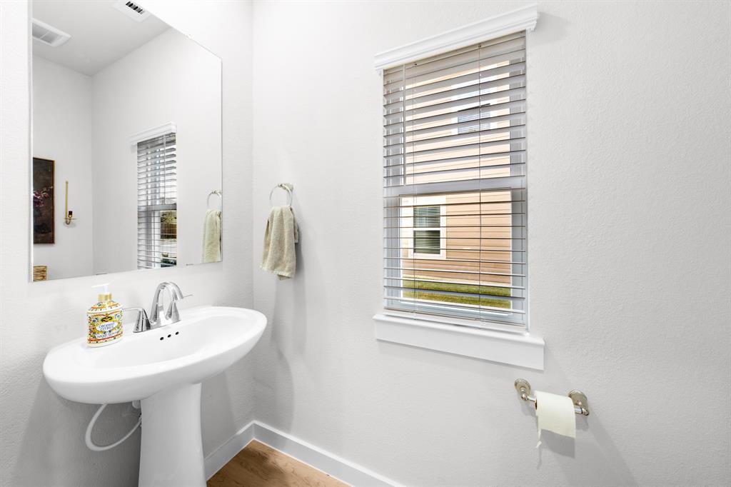 Ambergrove Whiteside Village - Residential