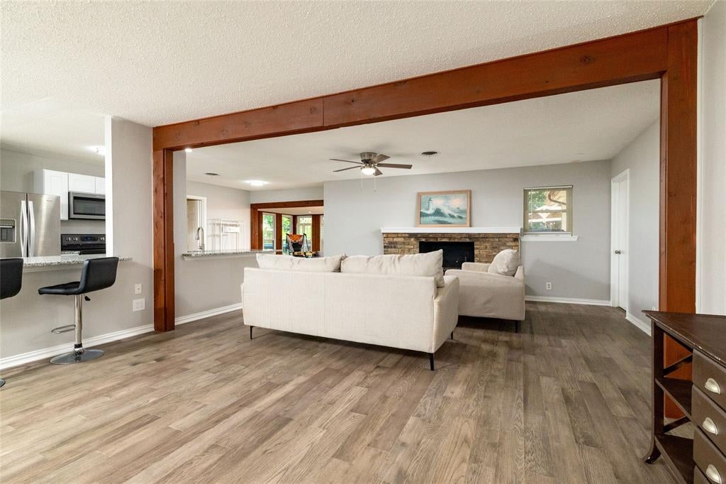 637 Post Oak Drive
