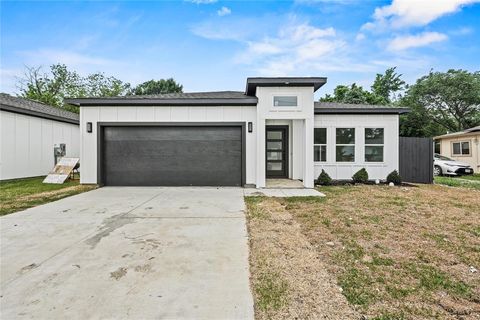 7819 Brownsville Avenue Dallas TX 75216