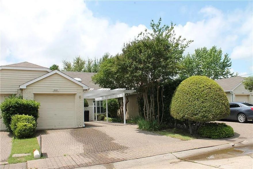 Come check out this, ready to move-in, lovely garden home! 3 bed, 2 bath home that is located near major freeways like 635, 80, and 30.  Tile and laminate flooring throughout. Has a good size wood burning fireplace, front side courtyard, and a private back yard. All electric. no agressive breed pets.