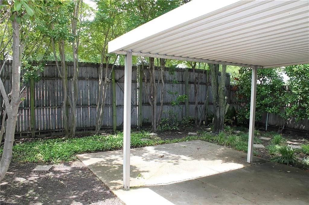 Stoney Glen - Residential Lease