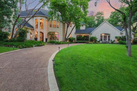 Photo of 7505 Stallion Circle, Flower Mound, TX 75022 (MLS # 21270035)