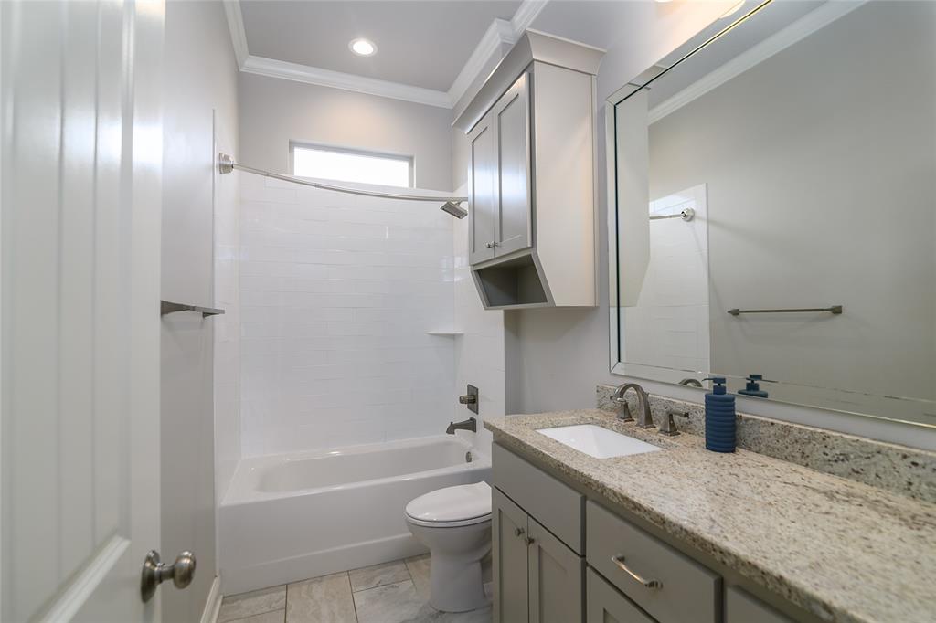 Twelve Oaks - Residential