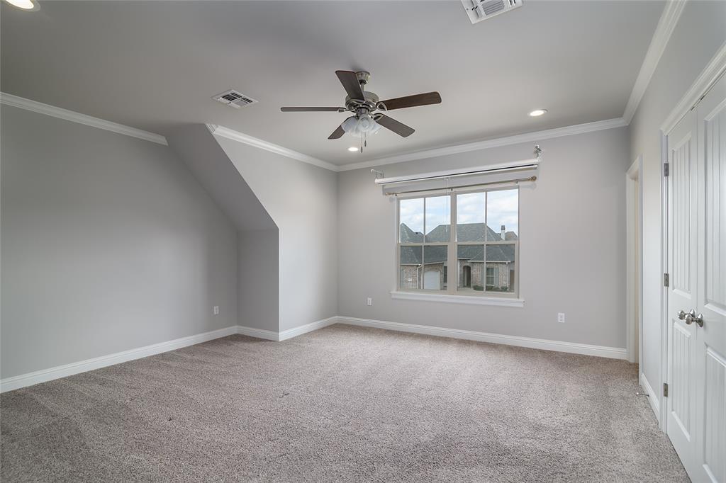 Twelve Oaks - Residential