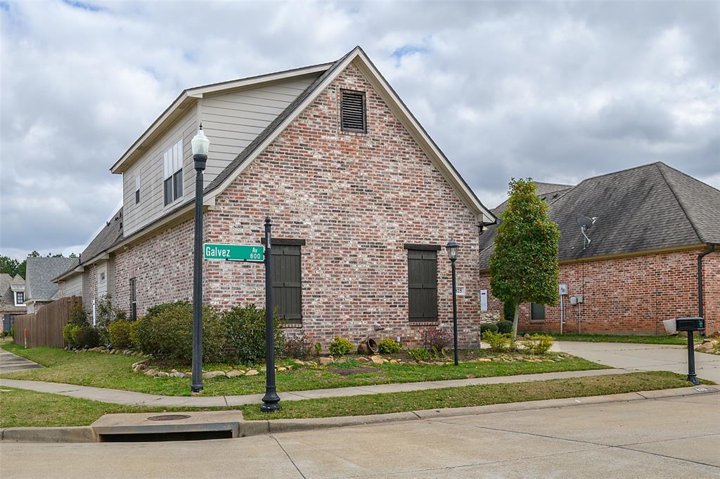 Twelve Oaks - Residential