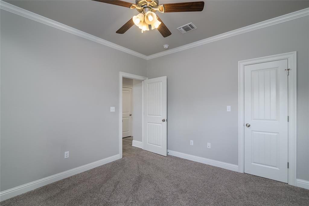 Twelve Oaks - Residential