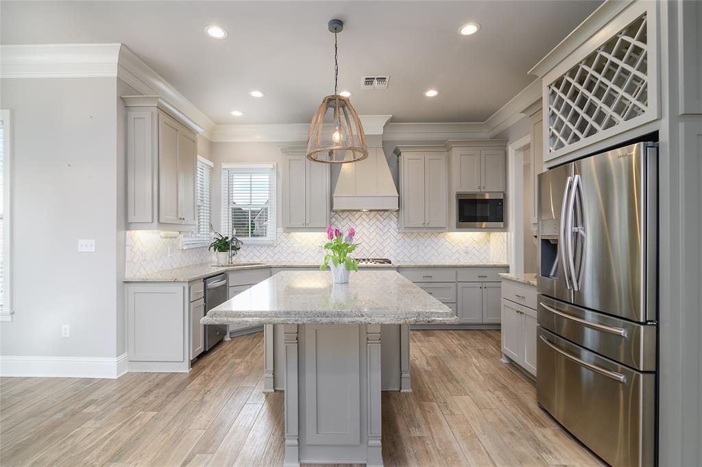 Twelve Oaks - Residential