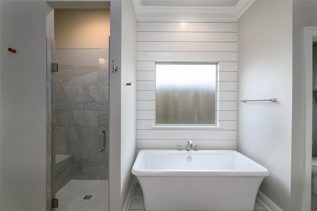 Twelve Oaks - Residential