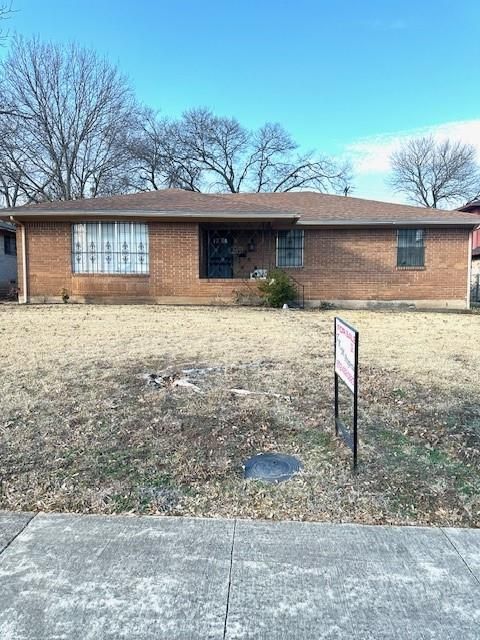 Photo of 1249 Robin Glen Drive, Dallas, TX 75232 (MLS # 21180204)