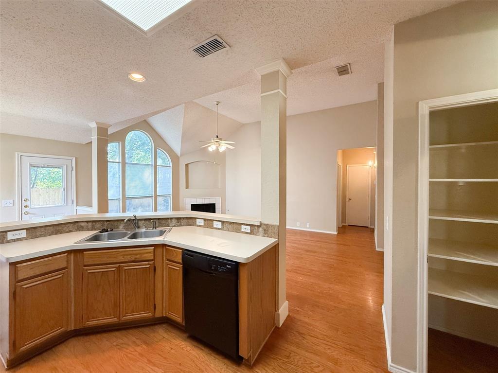 Thousand Oaks Ph II - Residential