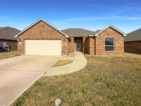 1532 Mackinac Drive Crowley TX 76036