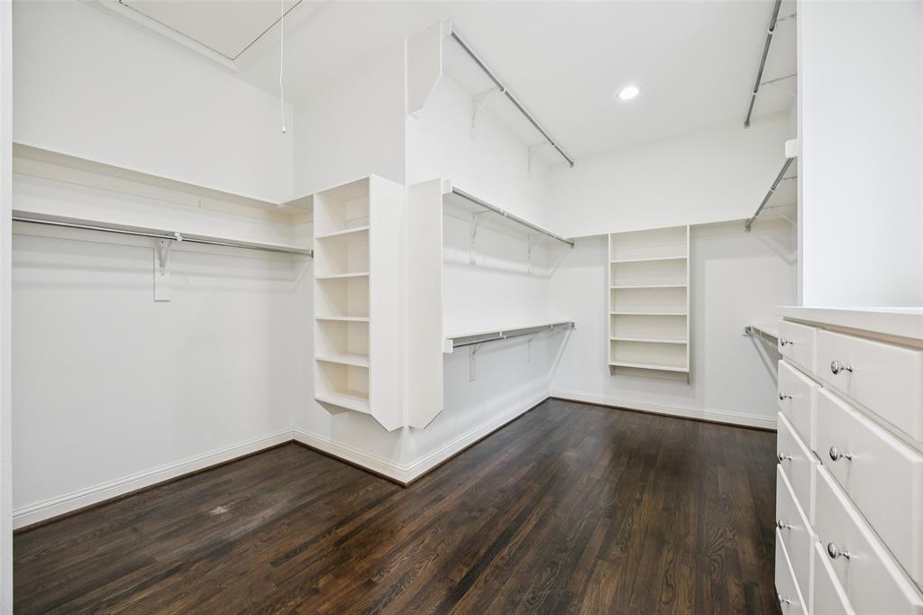 Country Club Estates - Residential