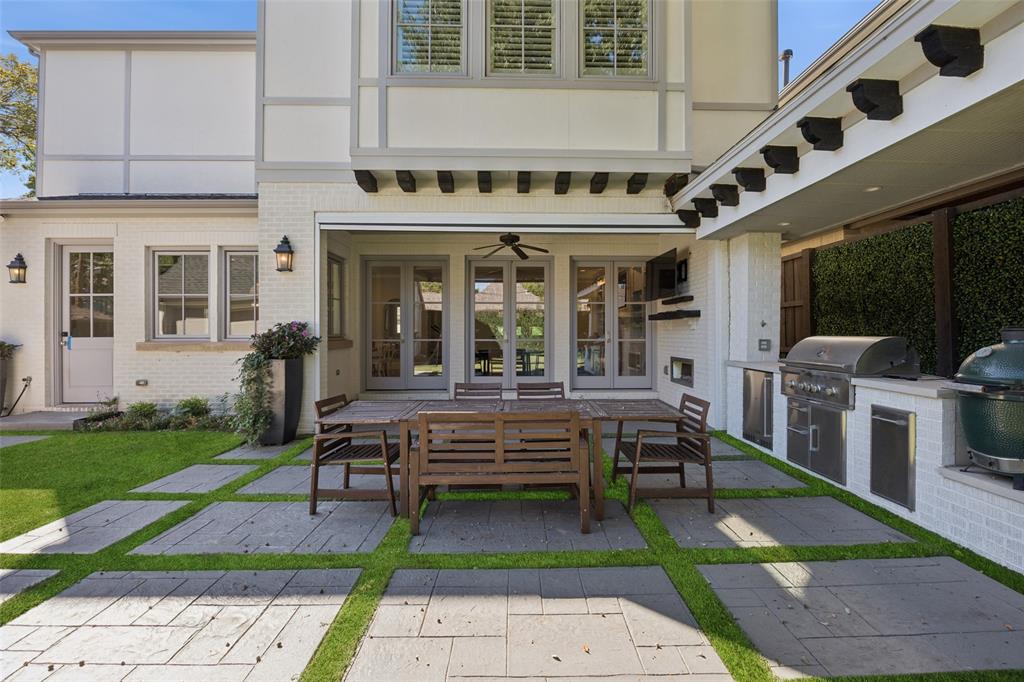 Country Club Estates - Residential