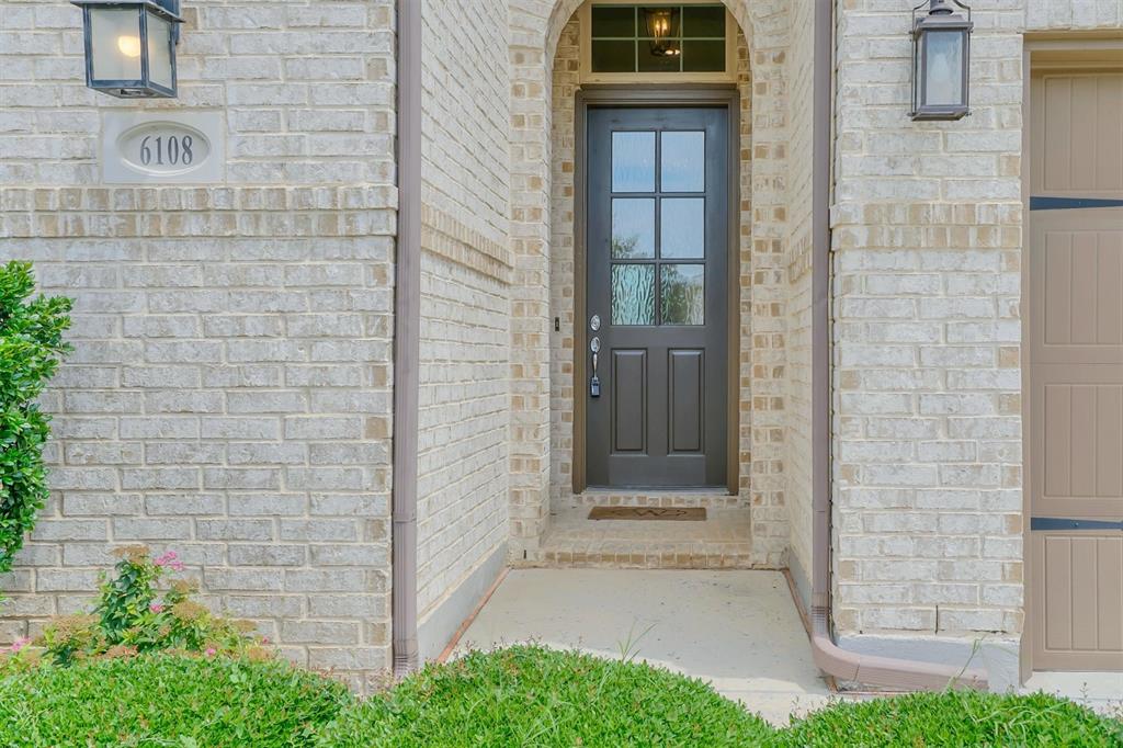 6108 Strada Cove