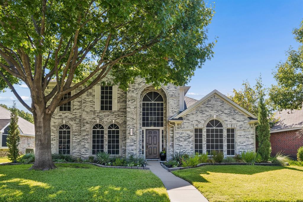 8212 Steamers Lane