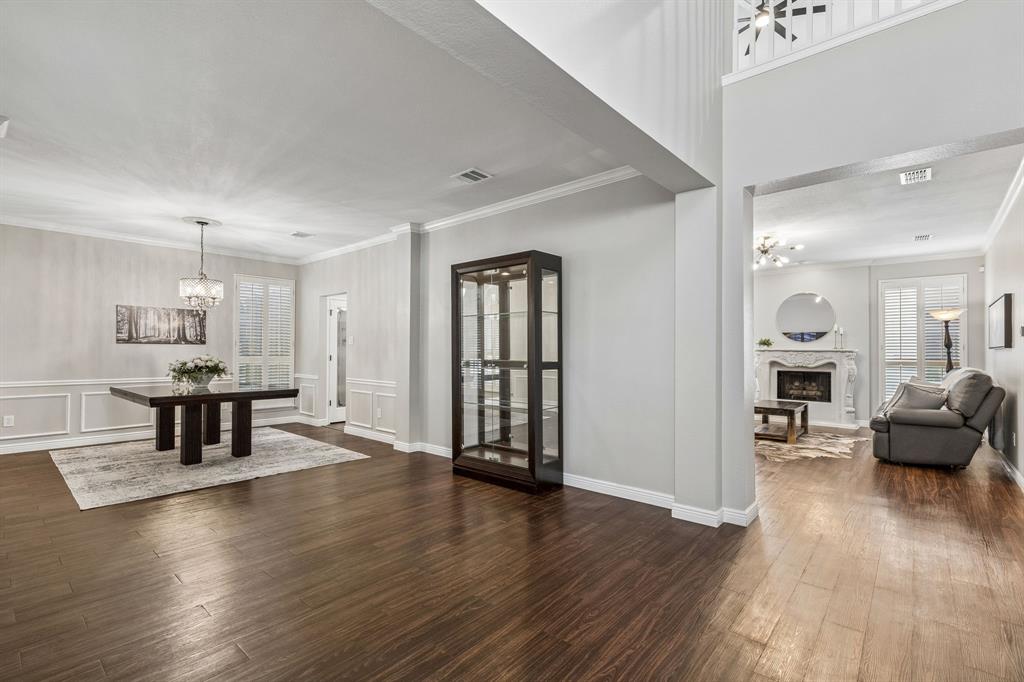 8212 Steamers Lane