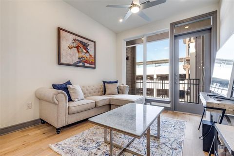 Property photo of 2700 Old Denton Road 3350, Carrollton, TX 75007