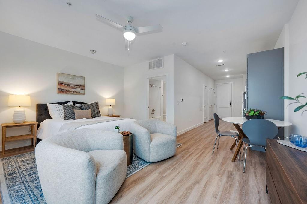 Hoods J T - Residential Lease