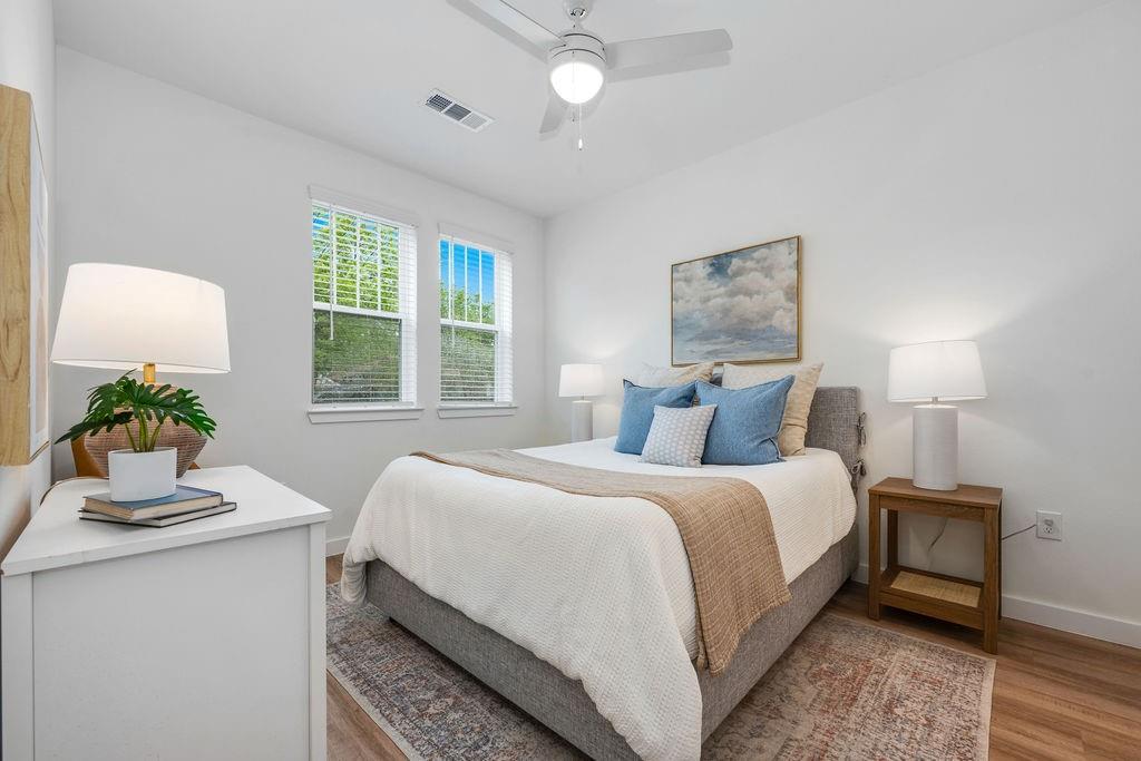 Hoods J T - Residential Lease