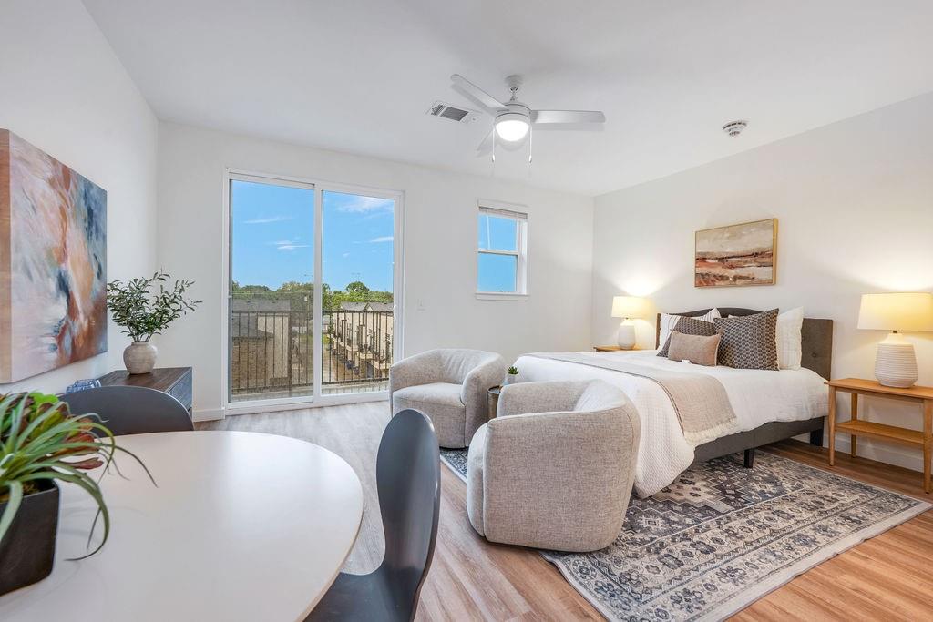 Hoods J T - Residential Lease