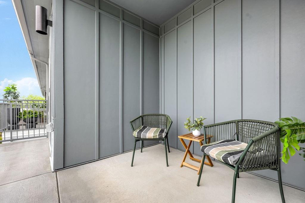 Hoods J T - Residential Lease