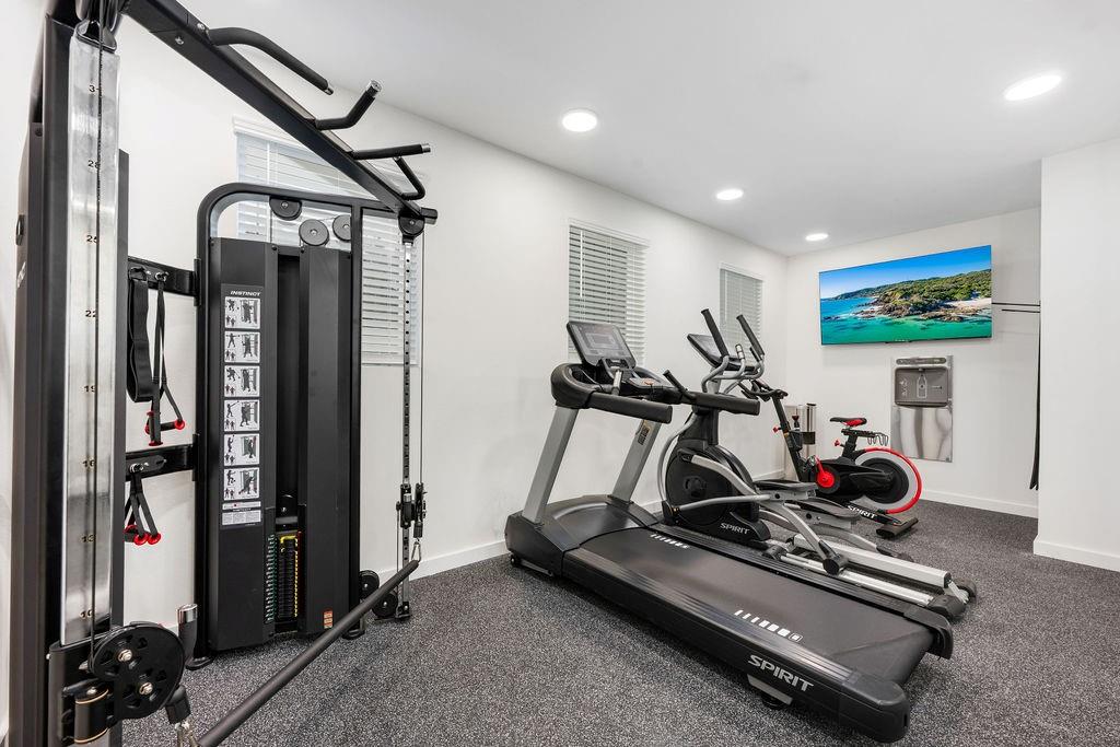 Hoods J T - Residential Lease