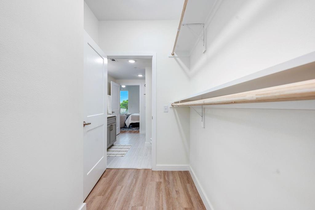 Hoods J T - Residential Lease