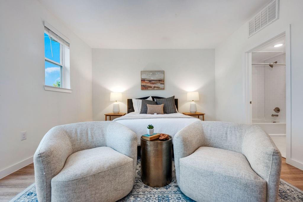 Hoods J T - Residential Lease