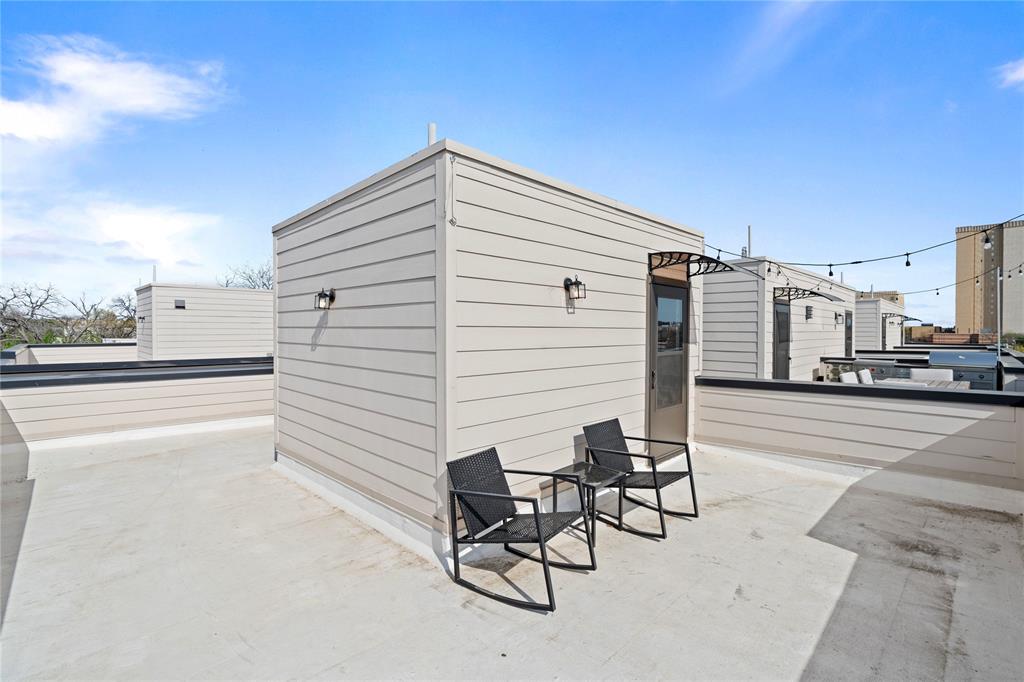 ROSELAND PATIOS CONDOS - Residential