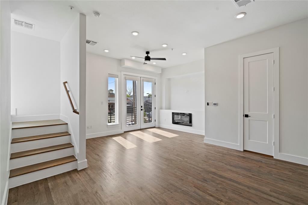 ROSELAND PATIOS CONDOS - Residential