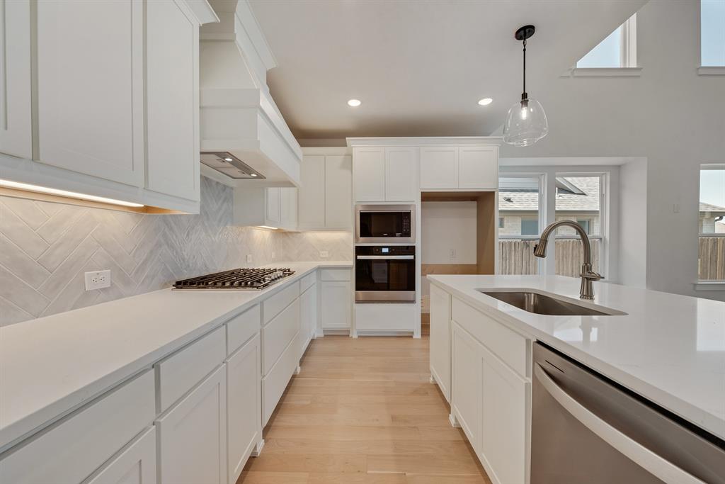 6024 Foxwheel Way