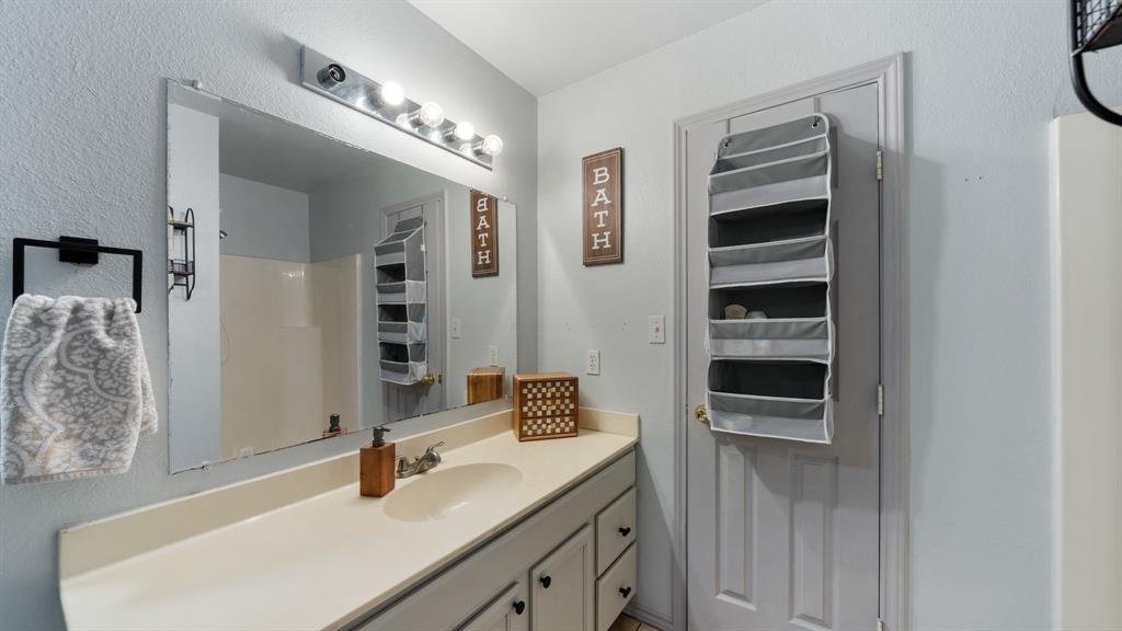 Orig Town Of Lone Oak - Residential