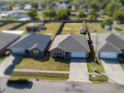 112 W Cedar Street Lone Oak TX 75453