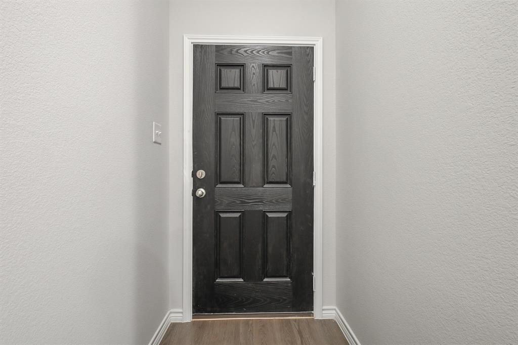 1008 Wingjet Way