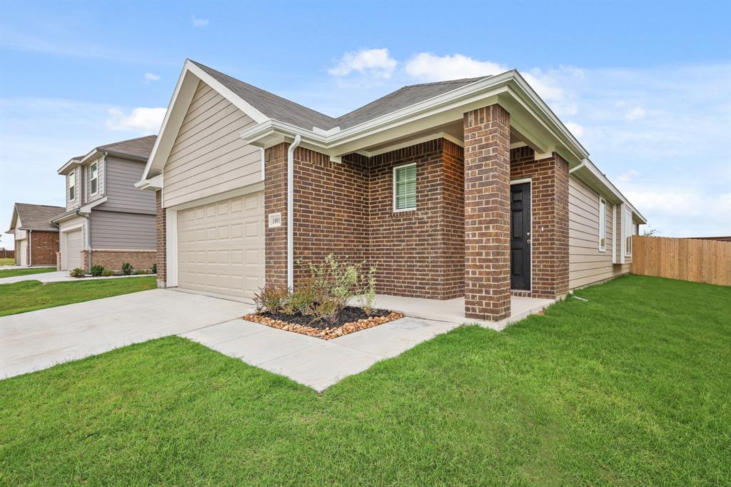 1008 Wingjet Way