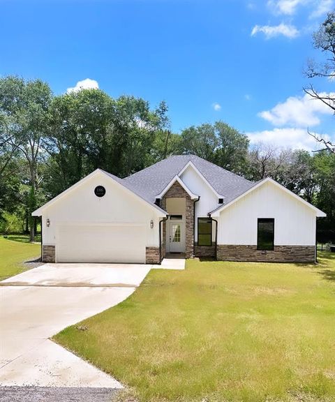 A home in Eustace