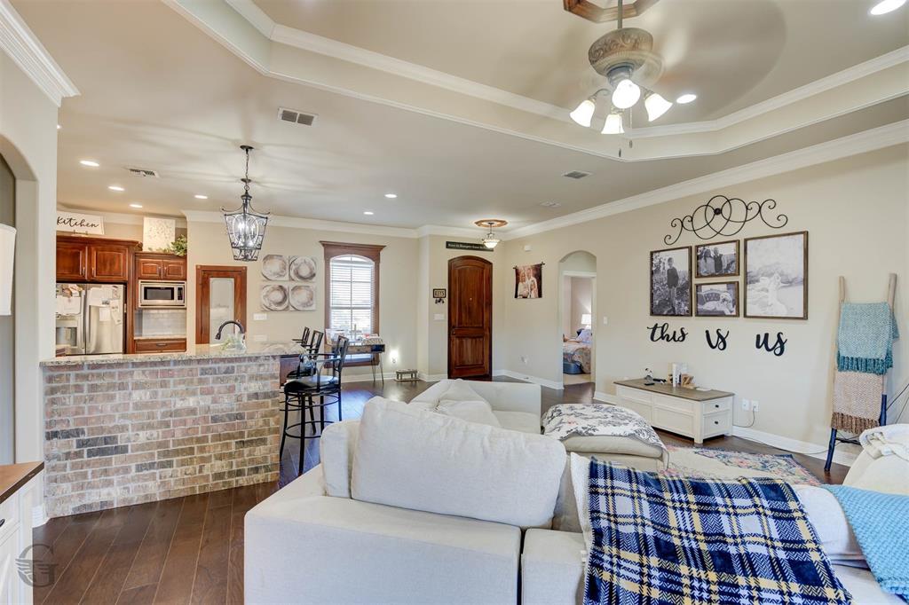 Village of Tiburon #11 - Residential