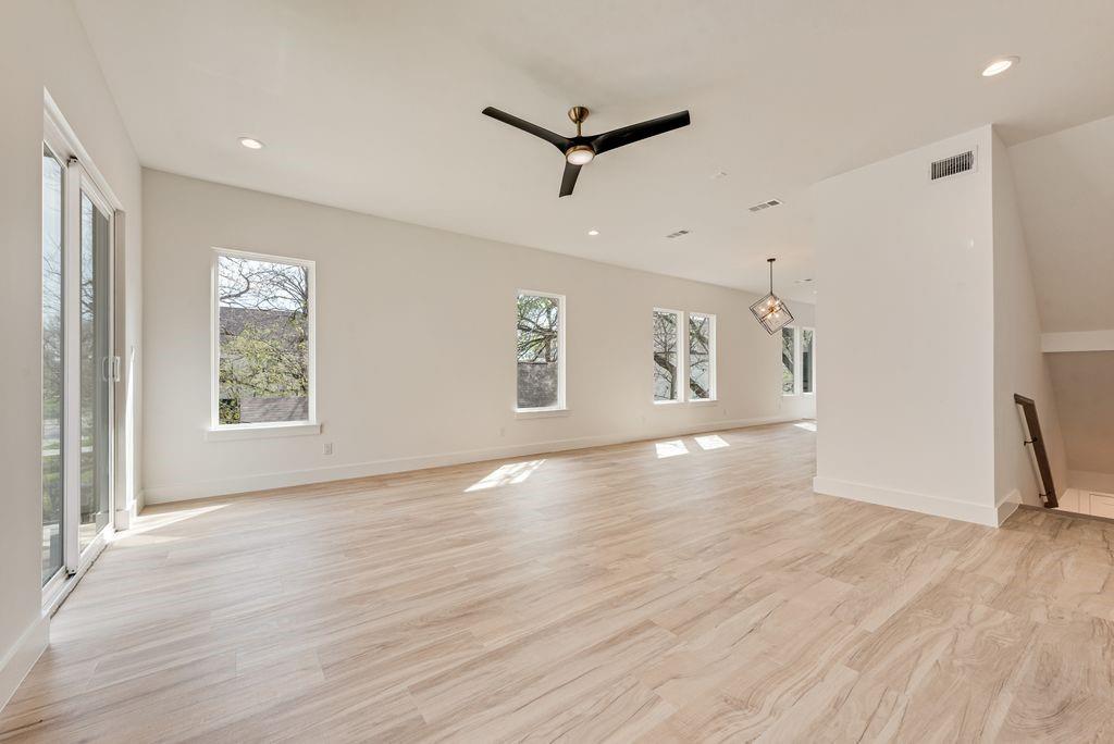 Z E COOMBS WEST END - Residential