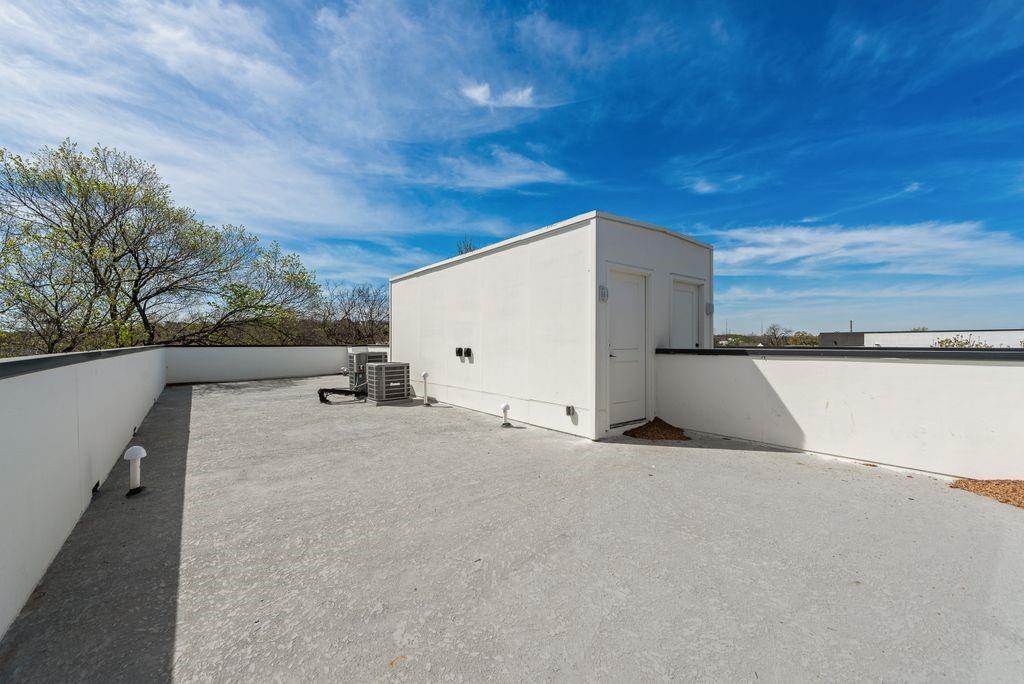 Z E COOMBS WEST END - Residential