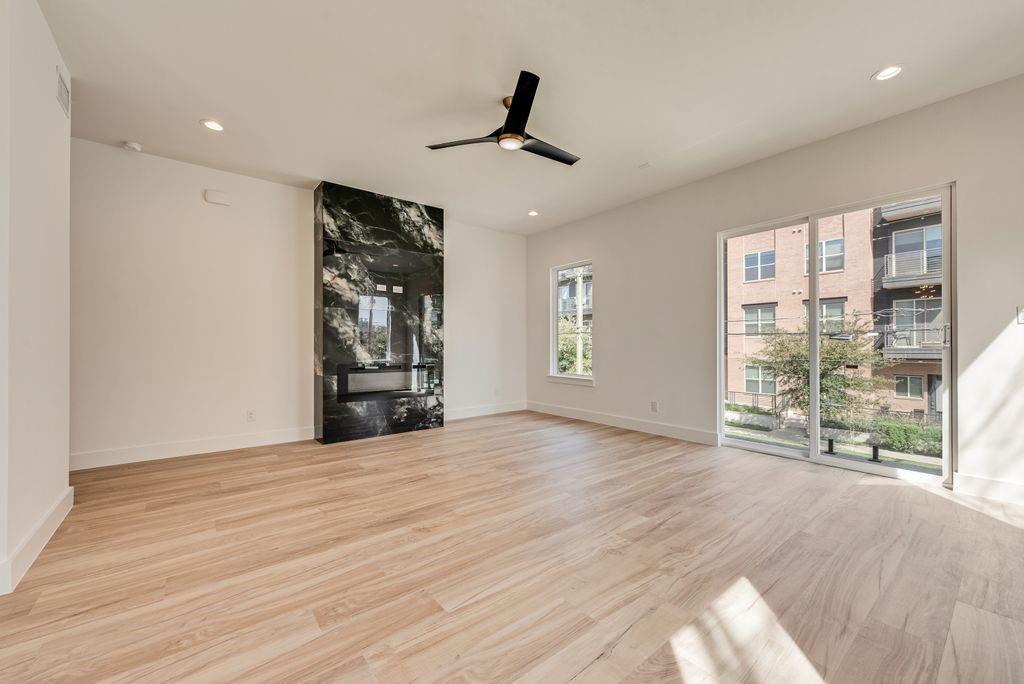 Z E COOMBS WEST END - Residential