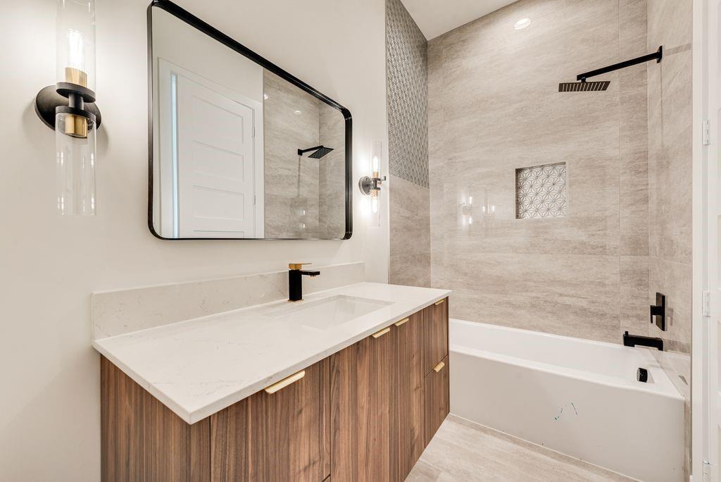 Z E COOMBS WEST END - Residential