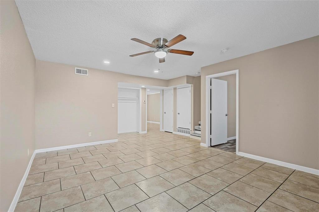 4555 Altamesa Boulevard 4553
