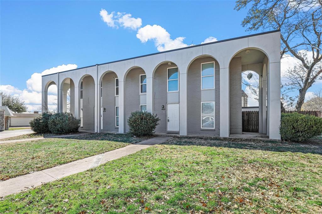 4555 Altamesa Boulevard 4553