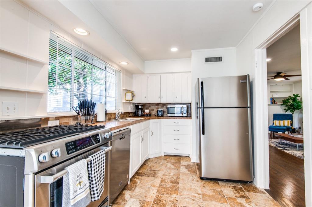 1125 Edmondson Drive