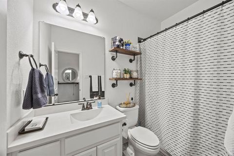 Tiny photo for 813 Pier Street, Little Elm, TX 76227 (MLS # 21158439)