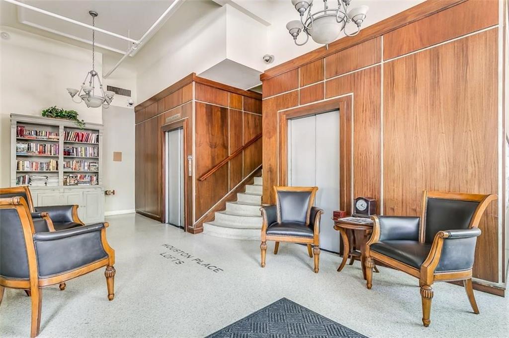 Houston Place Lofts Condo - Residential Lease