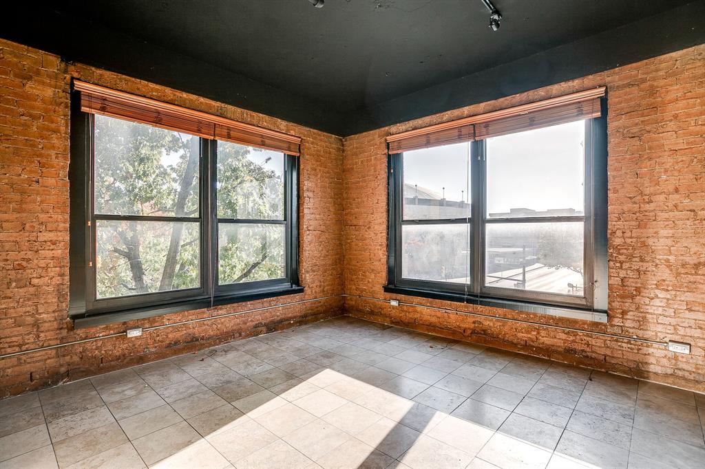 Houston Place Lofts Condo - Residential Lease